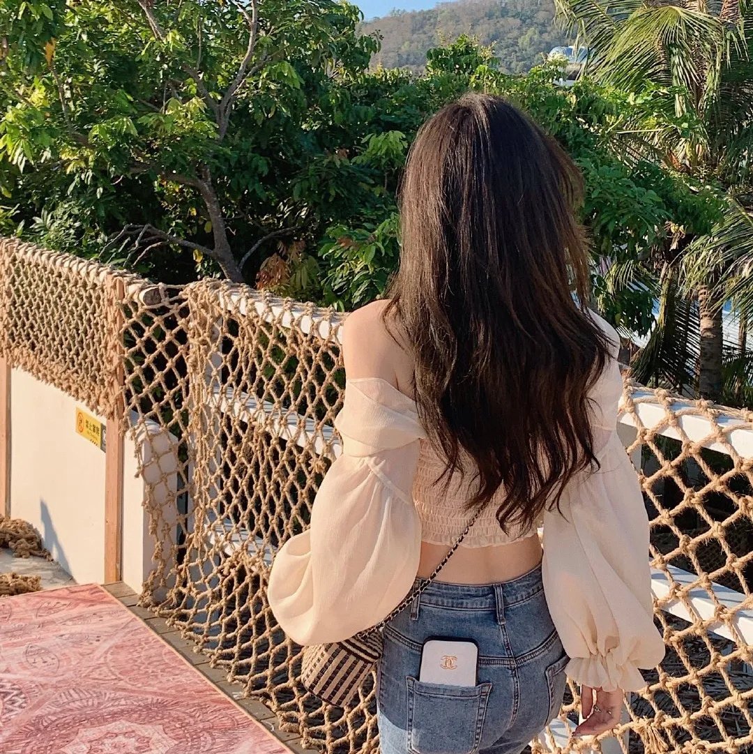 黄色大门：寻找奉俊昊被尘封的短片